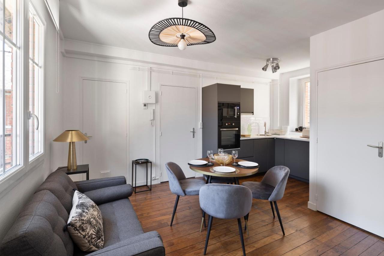 Le Carre Sainte-Anne - Appt En Plein Centre Historique Apartment Rennes Exterior photo